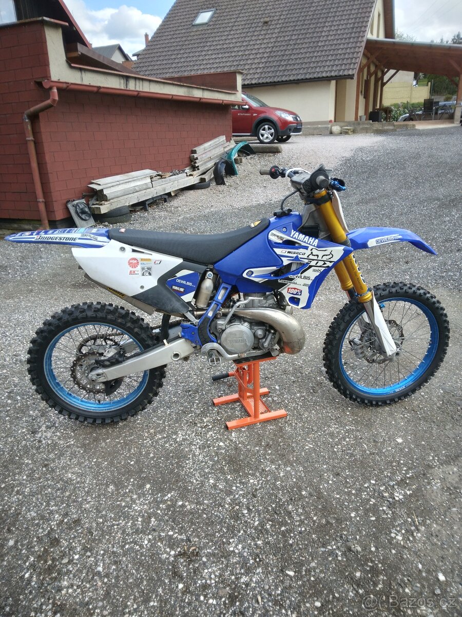 YAMAHA YZ 250