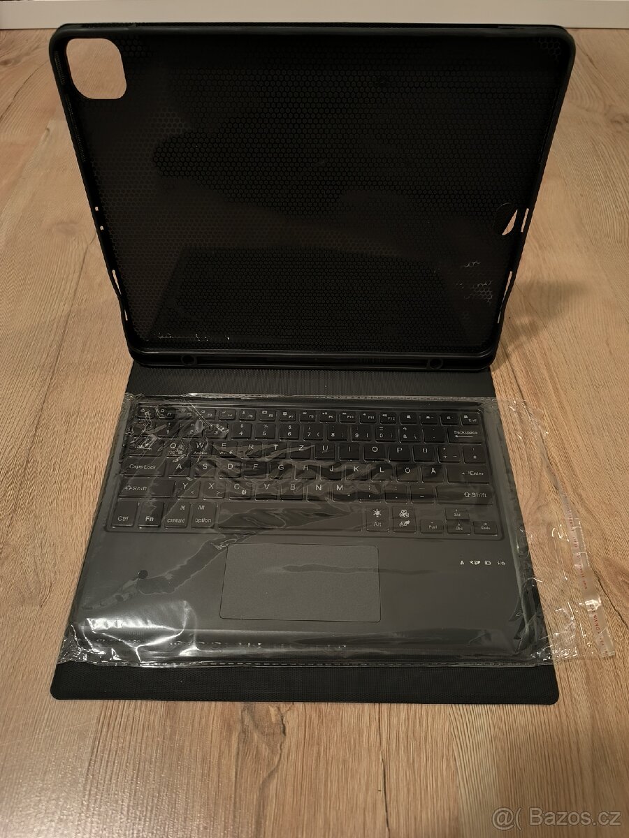 Kryt na iPad s klávesnicí - 2