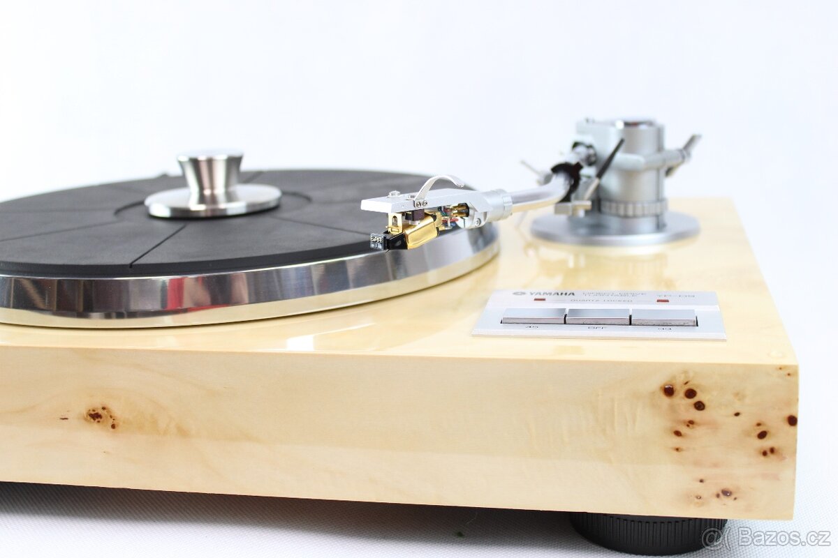 Gramofón YAMAHA YP-D9 - 2