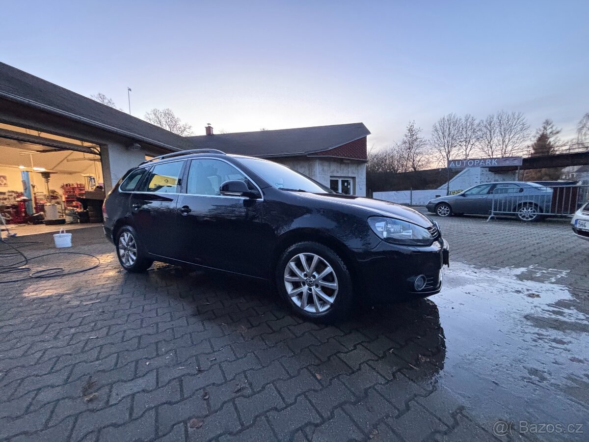 VW Golf 1.4 TSI • 90 kW • 2010 • 191 929 km • Servisní kniha - 2