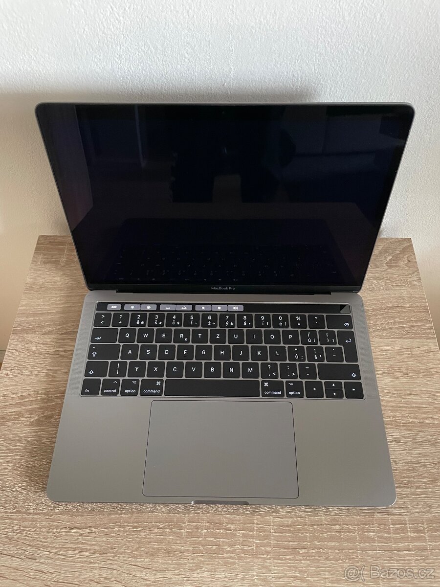 Apple MacBook Pro 13" - Space Gray - 2