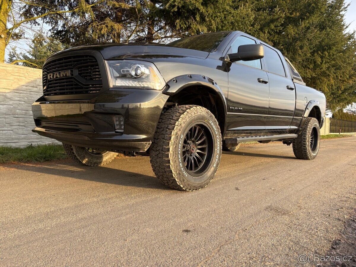 Dodge Ram 1500 Classic 5.7Hemi 2019 verze MONSTER - 2