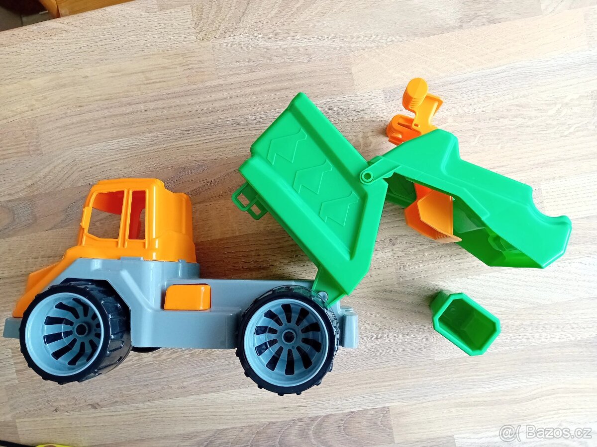 Auto popeláři s popelnicí... - 2