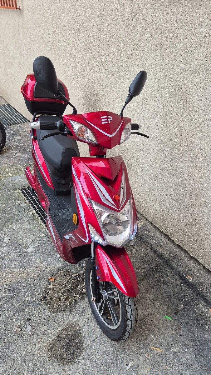 Elektro skútr ElektroPower Volt M3 - 2