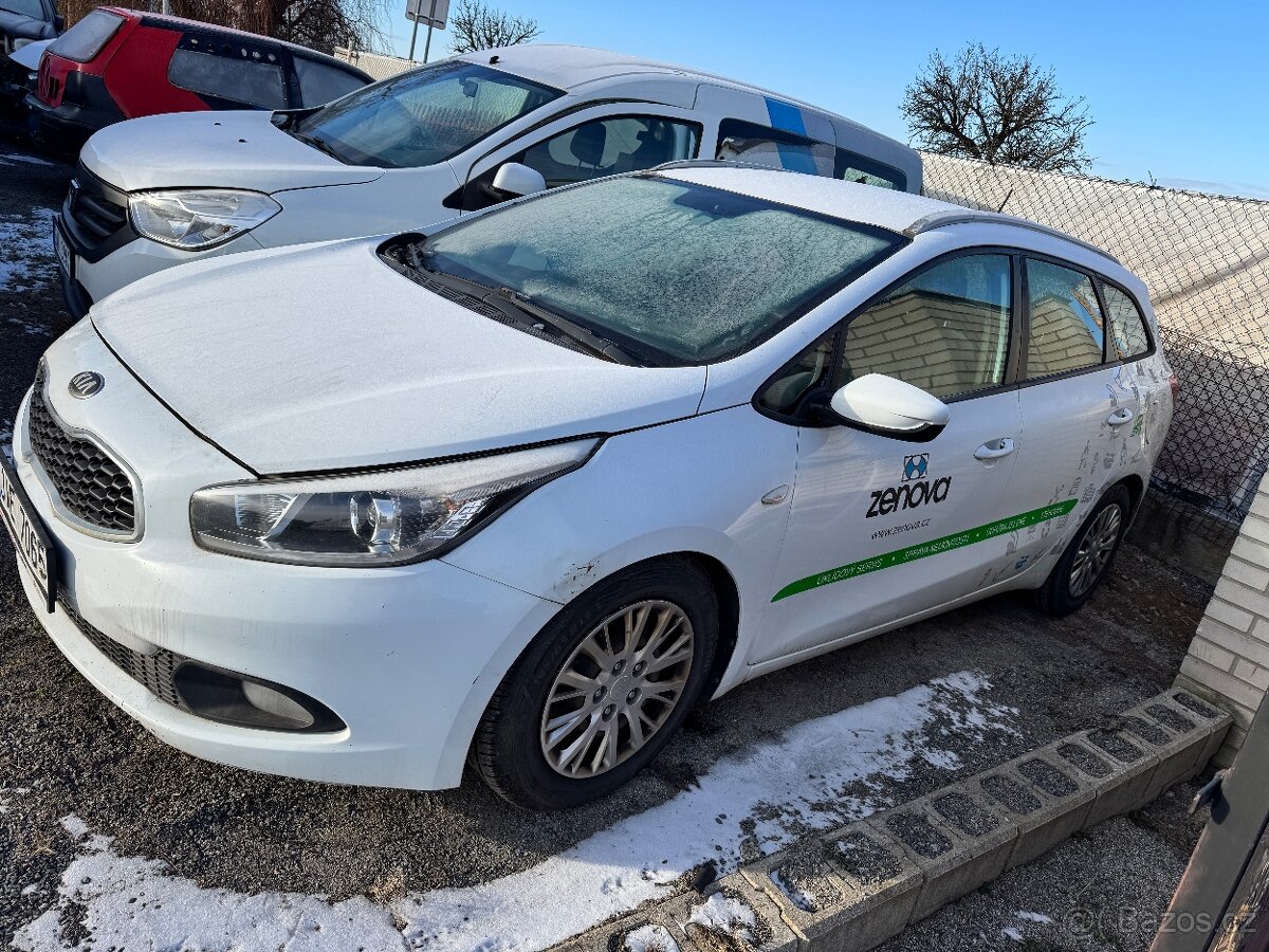 Kia Ceed 1.4 diesel nepojízdná - 2