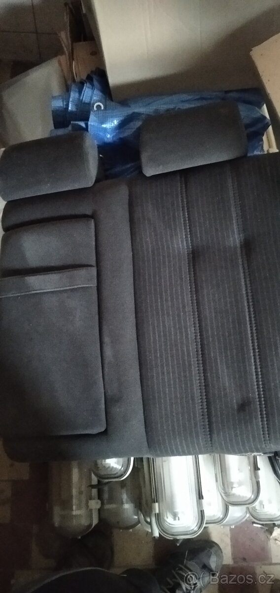 Sedačky BMW e34 touring - 2