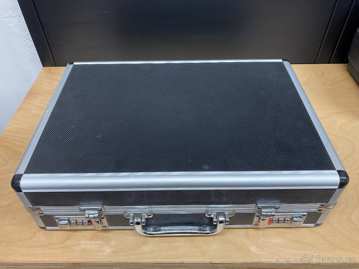 Sada nářadí v AL kufru - 2