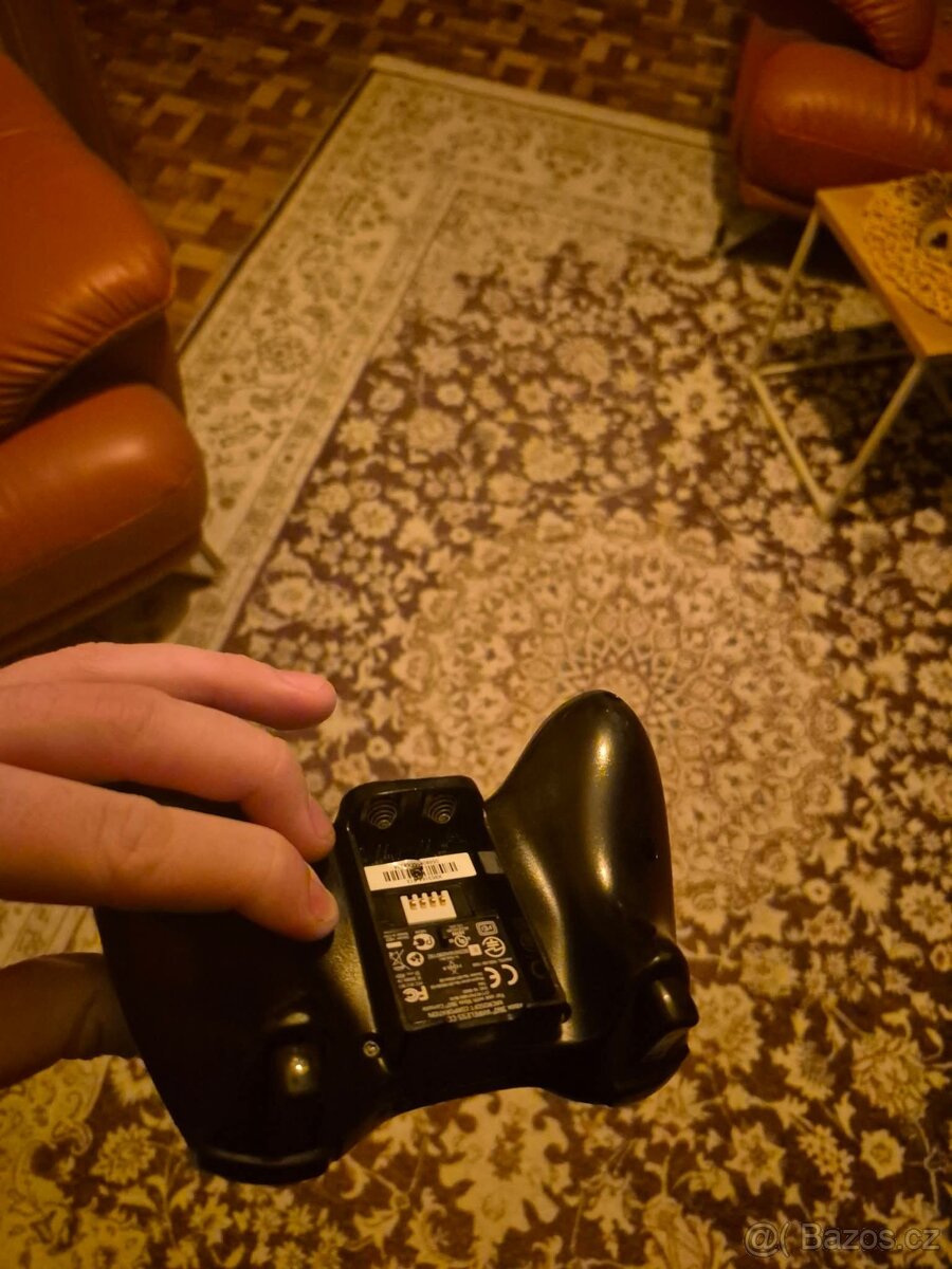 XBOX 360 OVLADAČ - 2