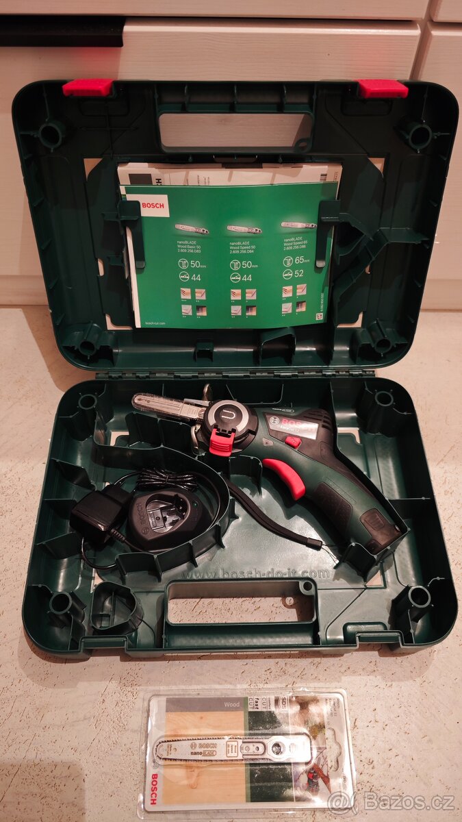 Aku prořezávací pila Bosch EasyCut 12V - 2