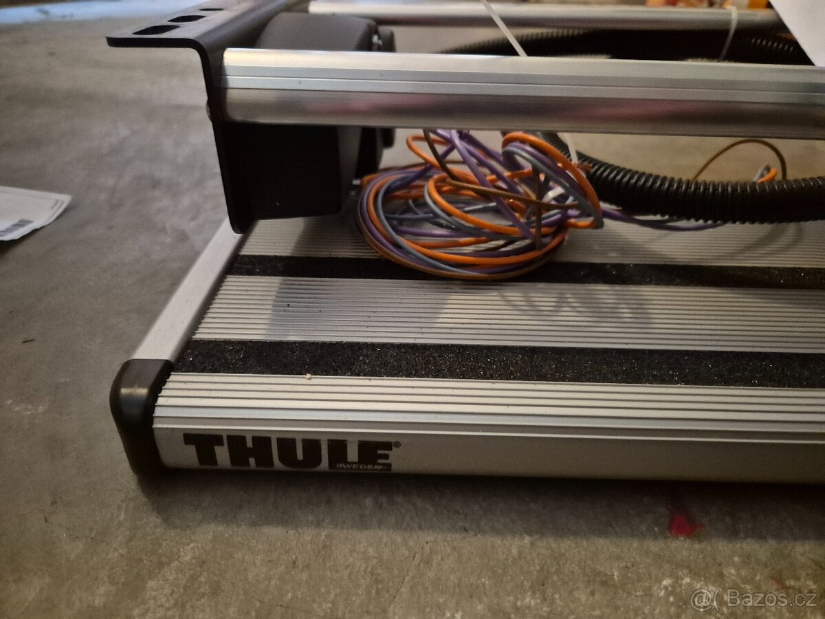 Elektrický výsuvný schůdek Thule - 2