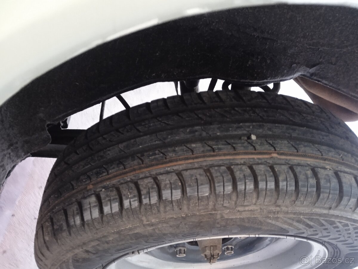 Škoda 105 (motor Favorit, 5q) - 2