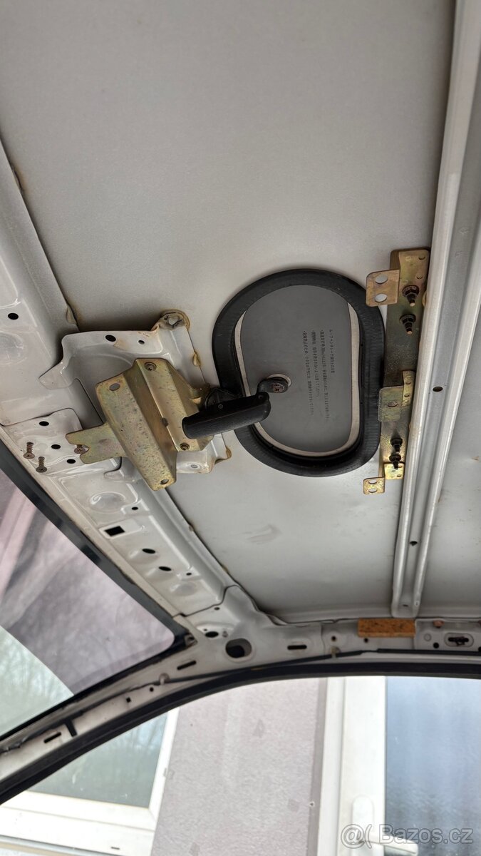 Subaru Impreza RA kaplička na střechu - 2