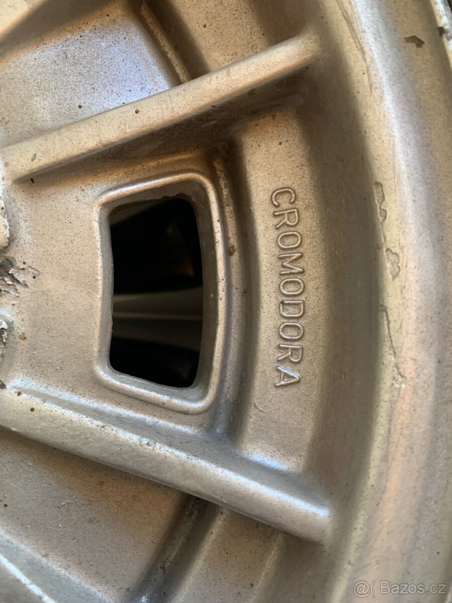 Kola Ferrari Dino - 2
