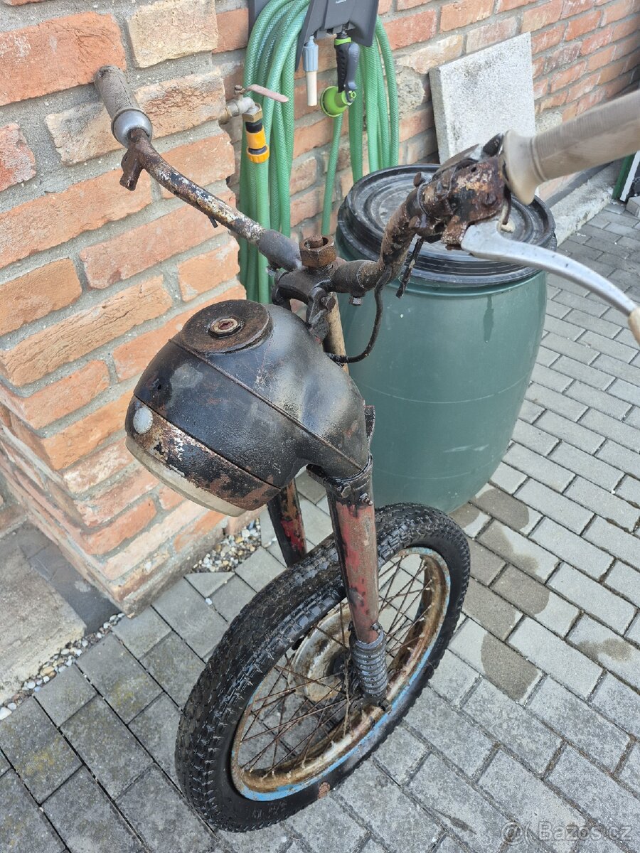 Jawa Pérák - 2