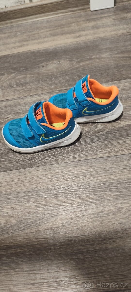 Botasky Nike vel. 22 - 2