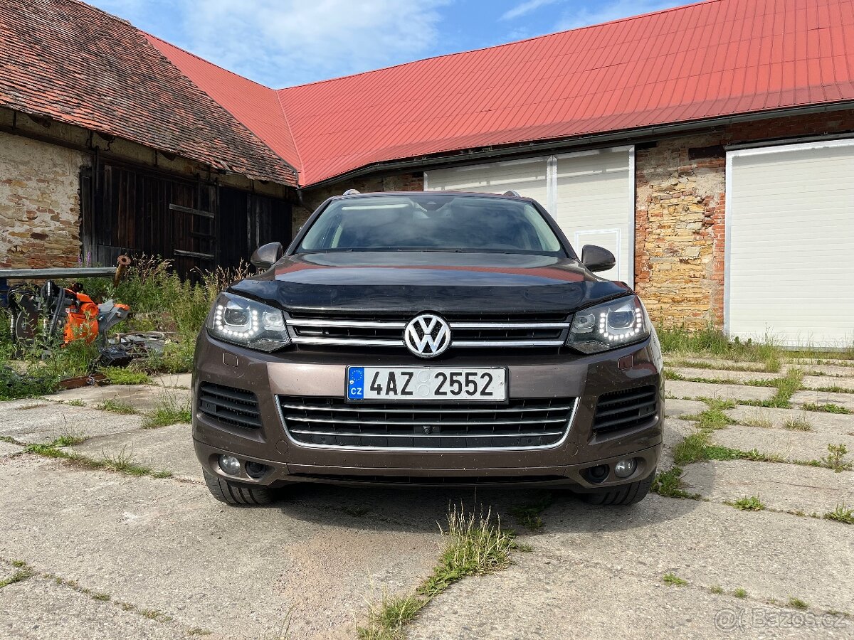 Touareg 4.2tdi v8 - plná výbava - 2