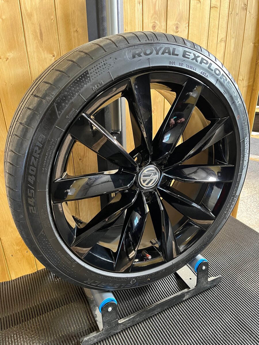 ALU kola 5x112 R19 (P119) - 2