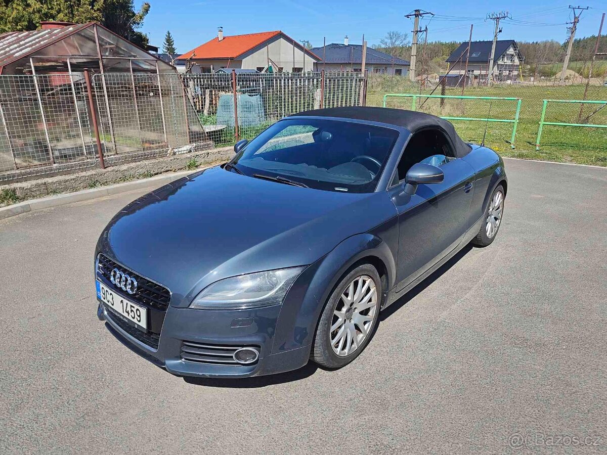 Audi TT Roadster 3.2 VR6 QUATTRO MANUÁL - 2