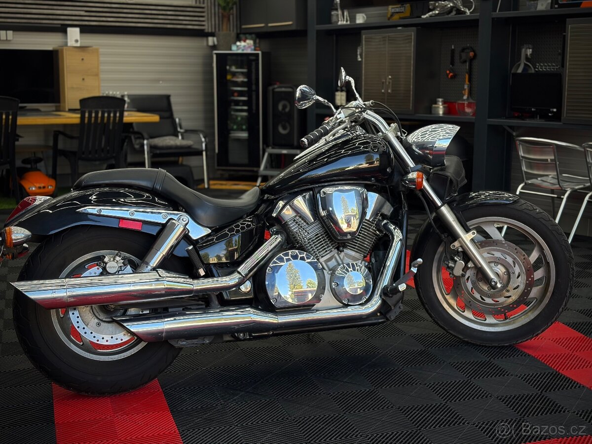 Honda VTX 1300 - 2