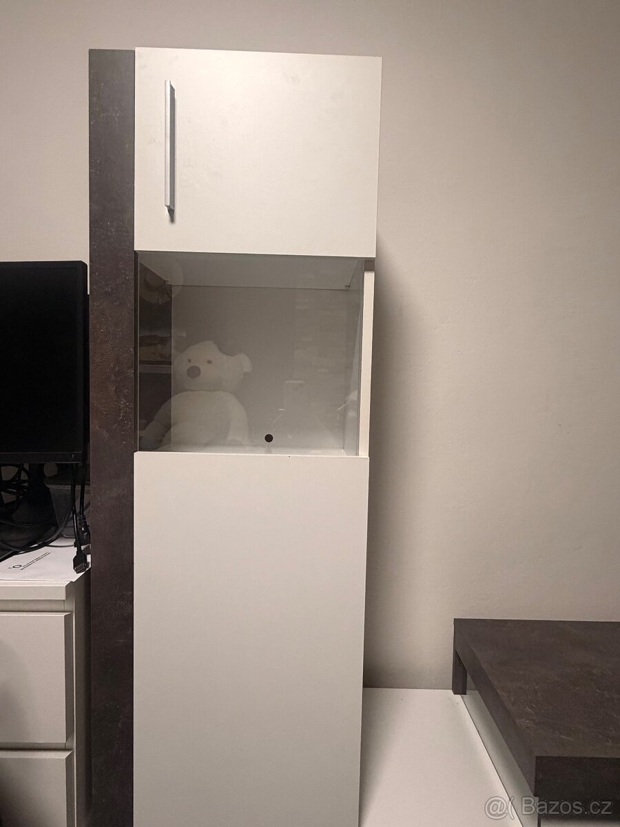Televizní skříňka - 2