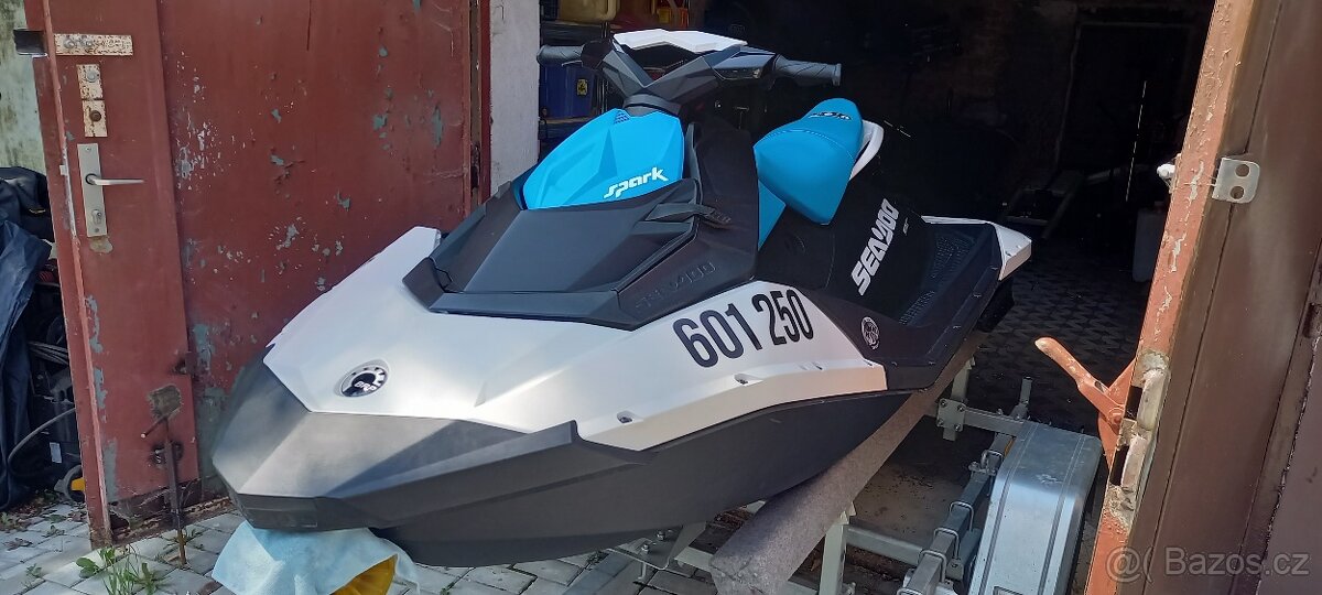 Vodní skútr Seadoo Spark - 2