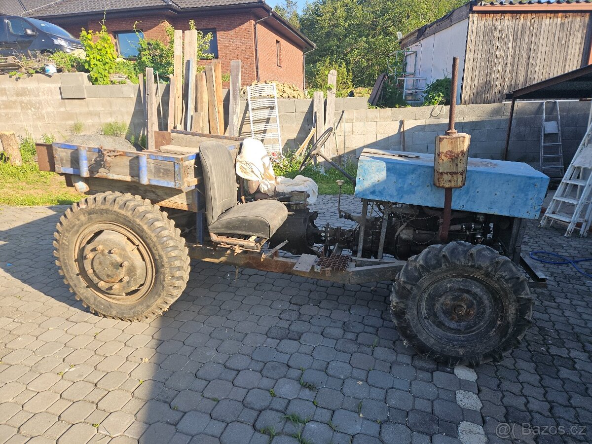 Traktor-malotraktor domácí výroby - 2