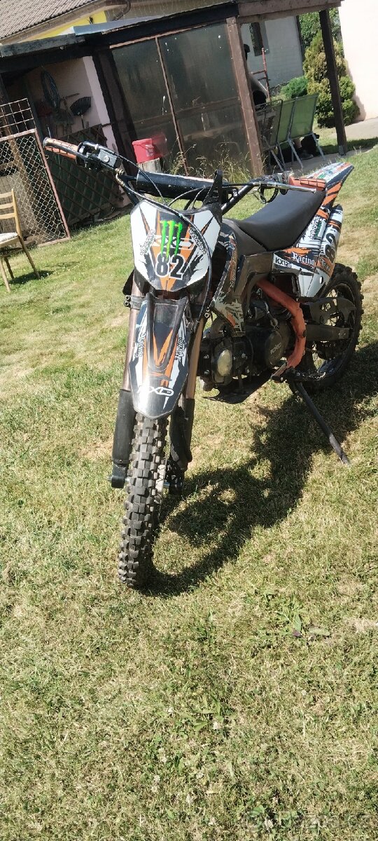 Pit bike kxd 125 pro