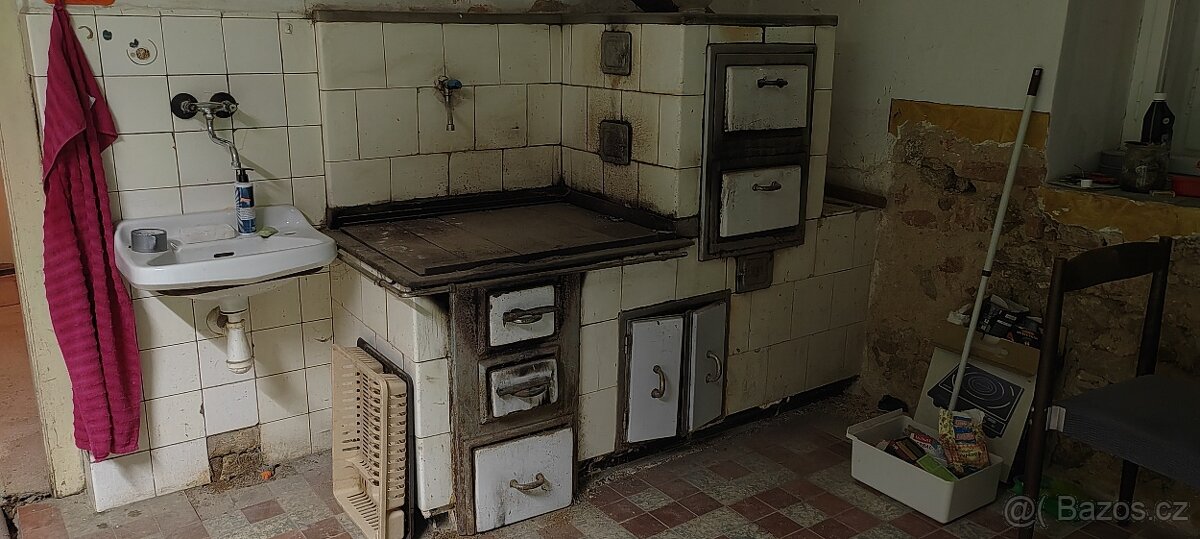 Kachlová kamna - první republika - 2