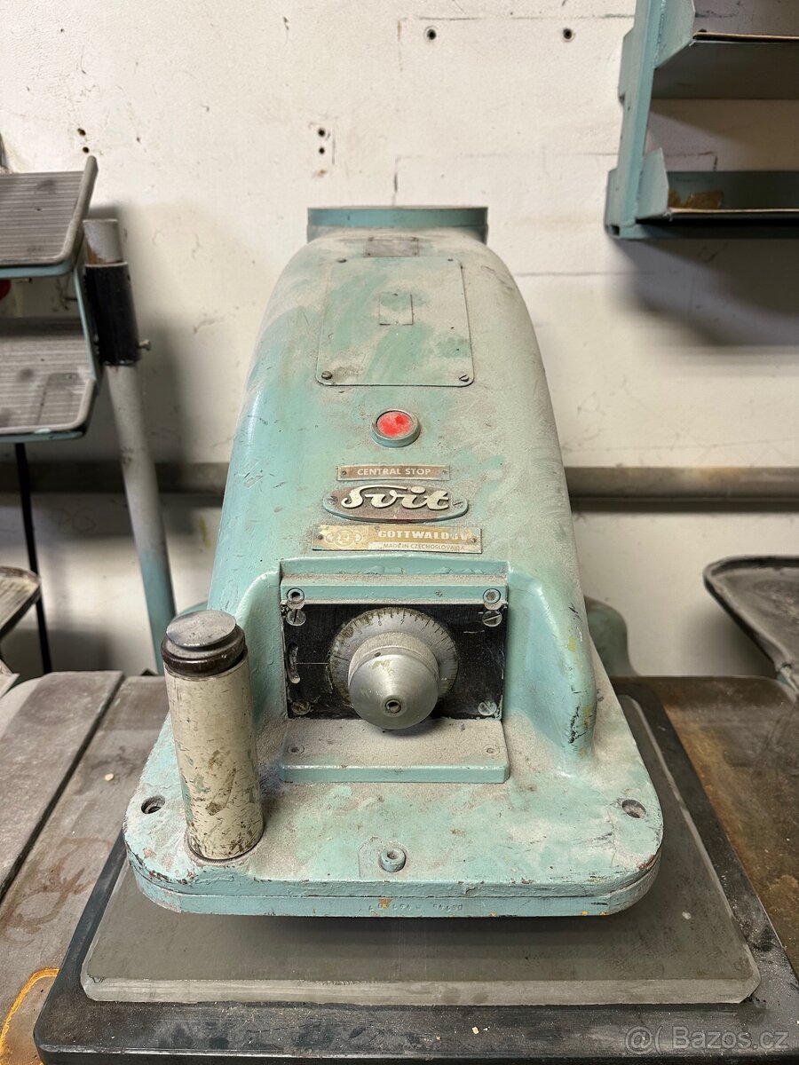 Hydraulický vysekávací lis ZPS Gottwaldov - 2