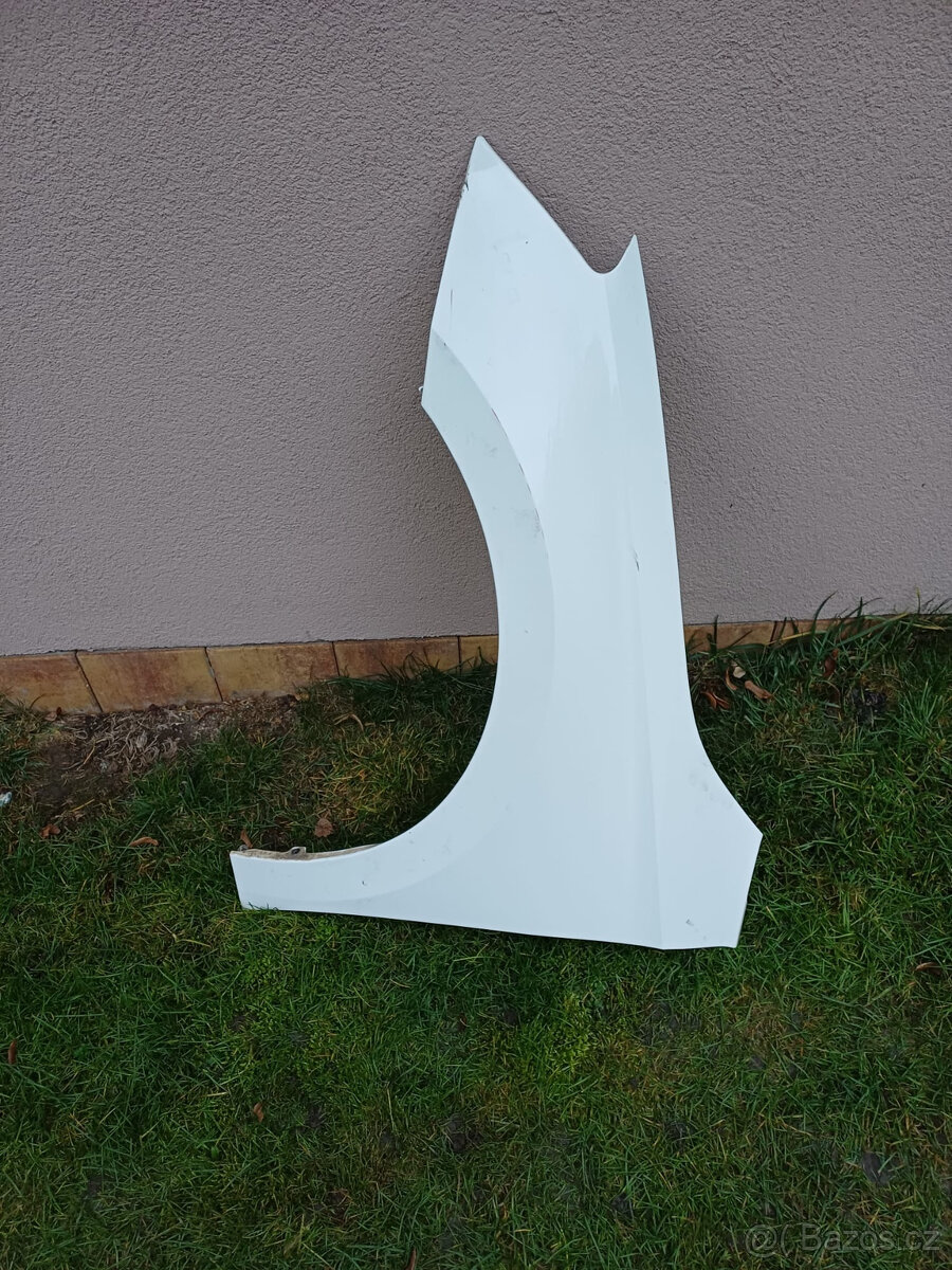 Pravý Levý přední blatník Škoda Superb 3 III - 2