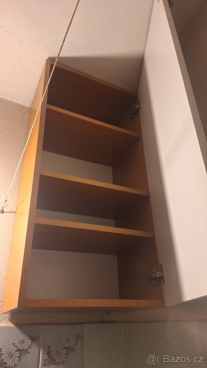 Koupelnova skříňka závěsná - 2