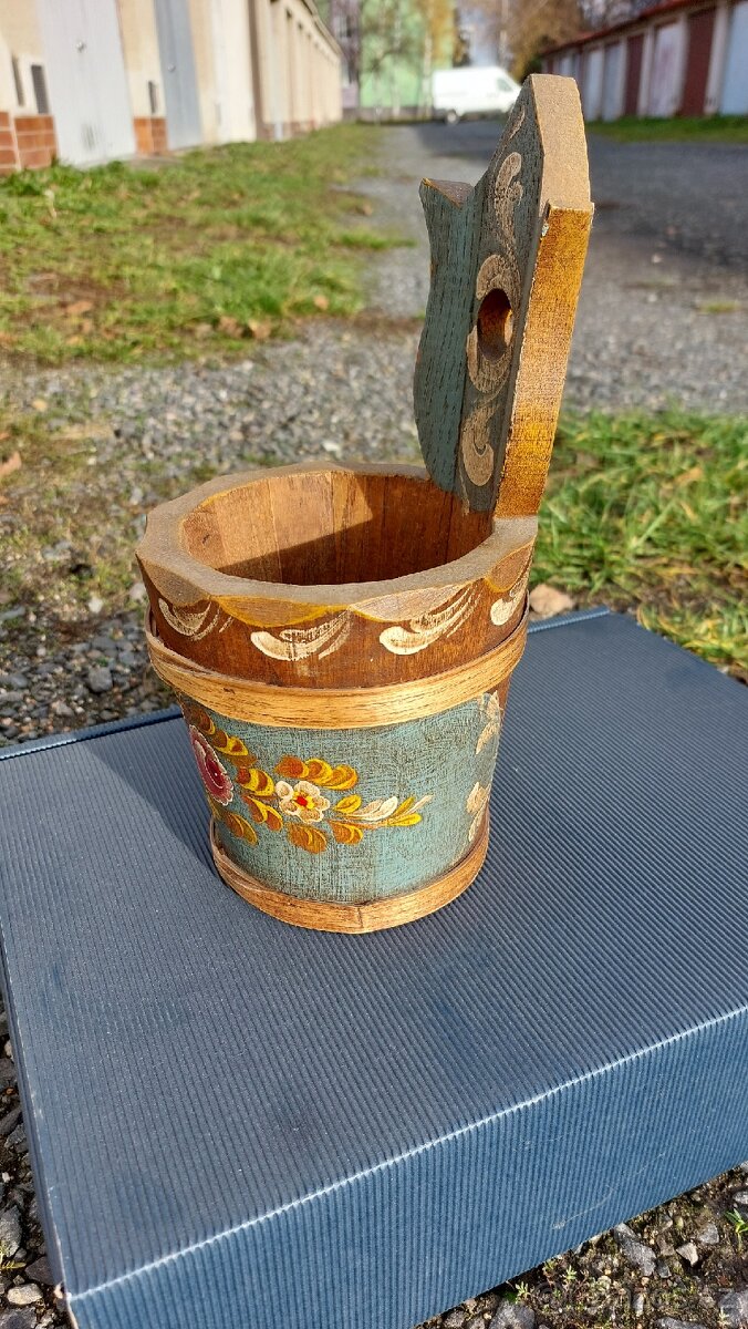 Putna dřevěná malovaná - 2