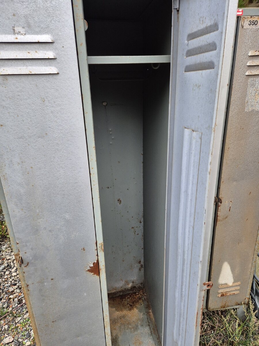 Plechové skříně - 2