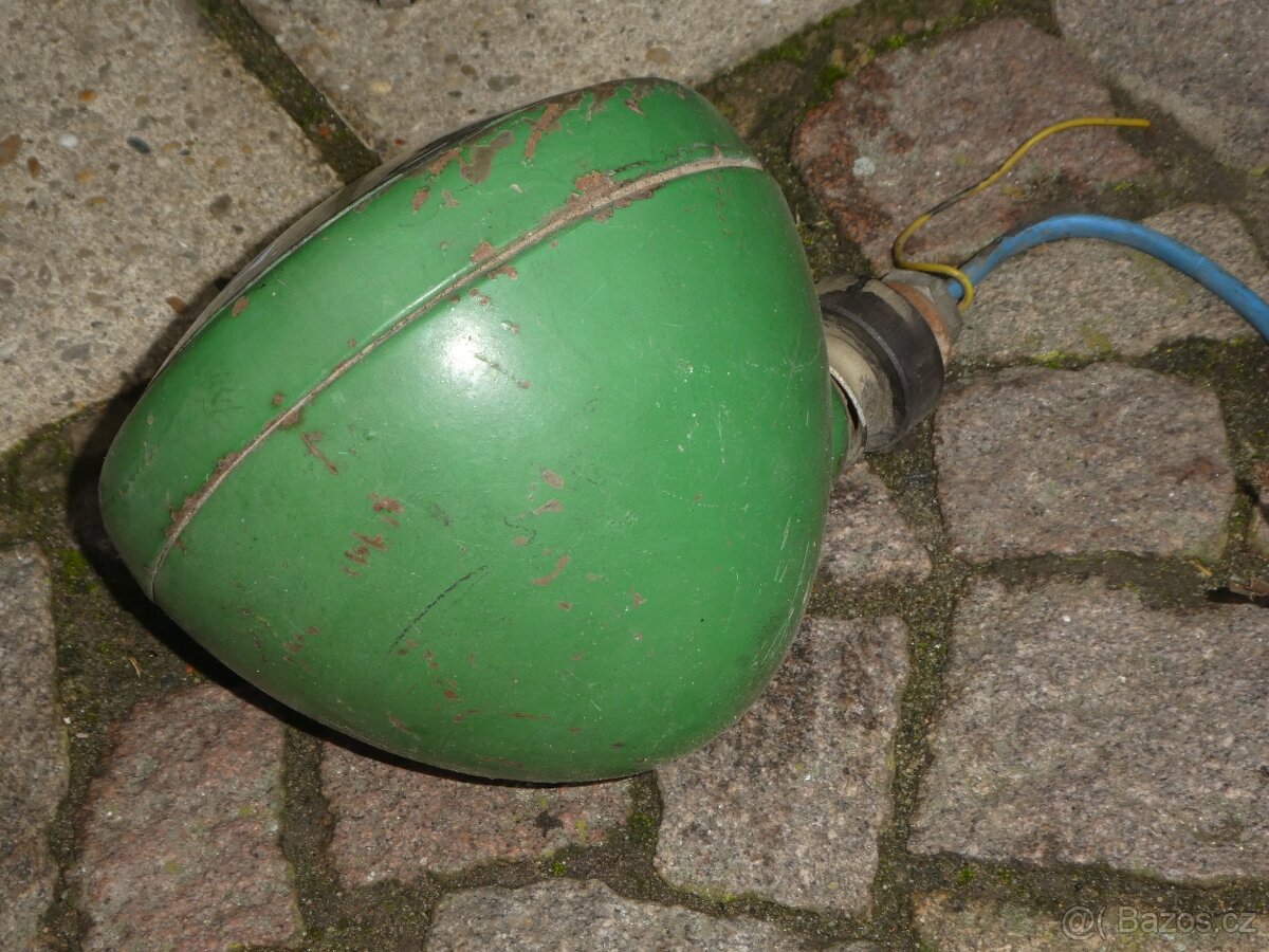 Reflektor Praga , Škoda - 2