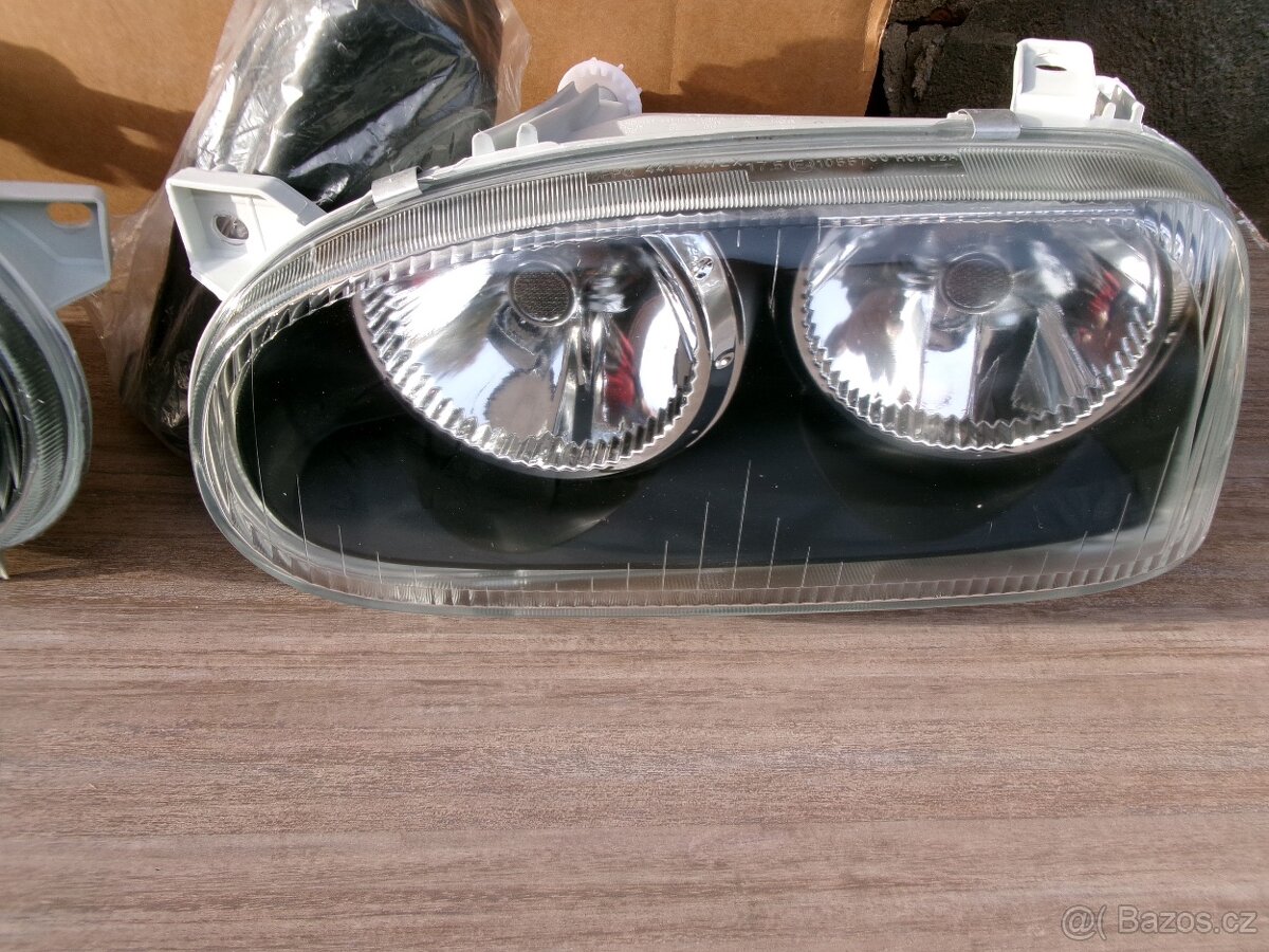VW GOLF 3 - přední čirá černá světla H7 a H7 - 2