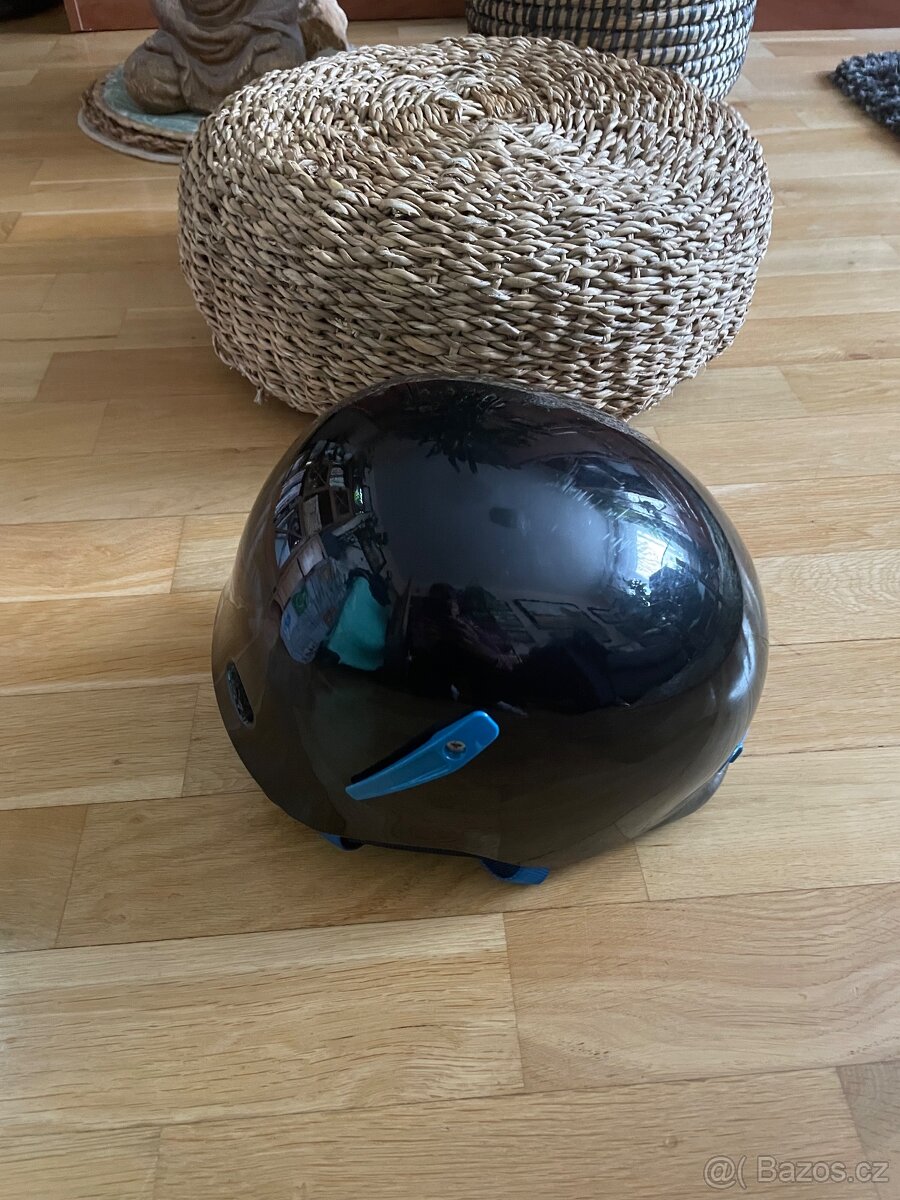 Lyžařská helma - 2