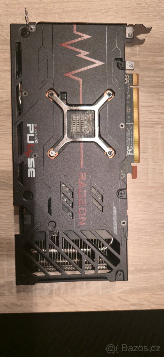 AMD RX 7600 - 2