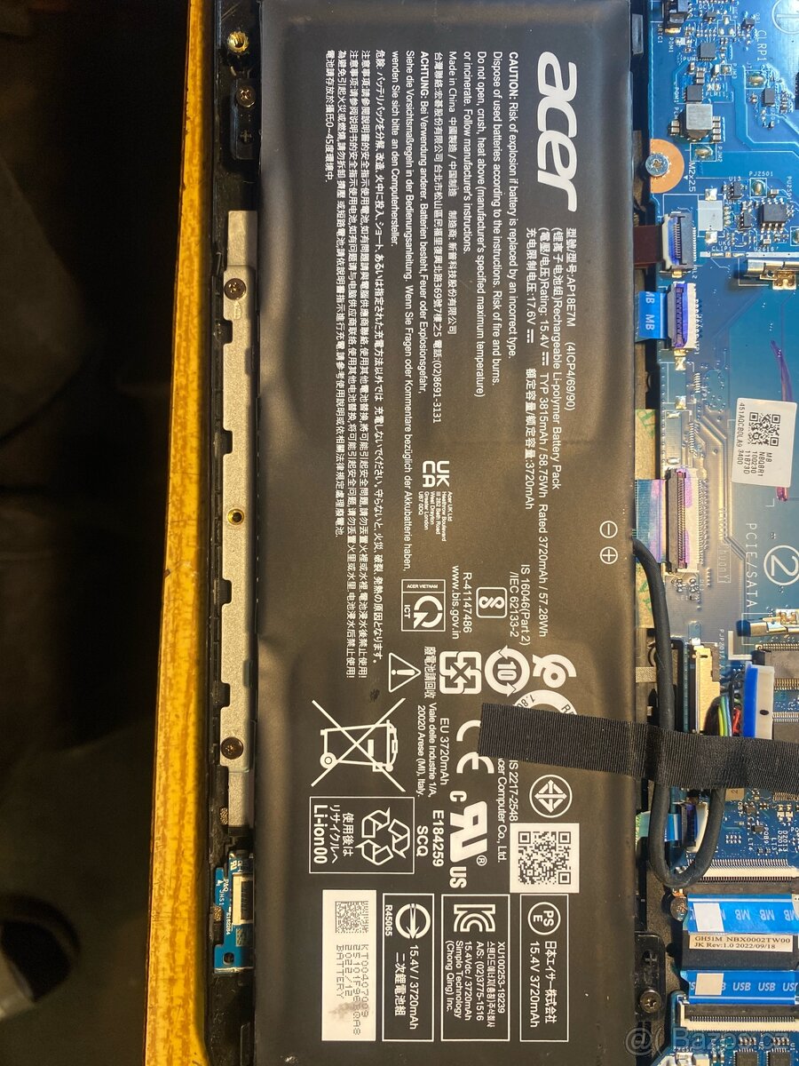 ACER NITRO 5 (AN515-45-R18J) - na náhradní díly - 2