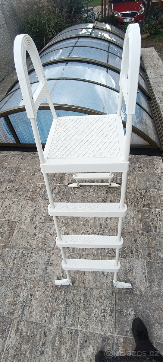 Bazenove schudky NOVE - 2