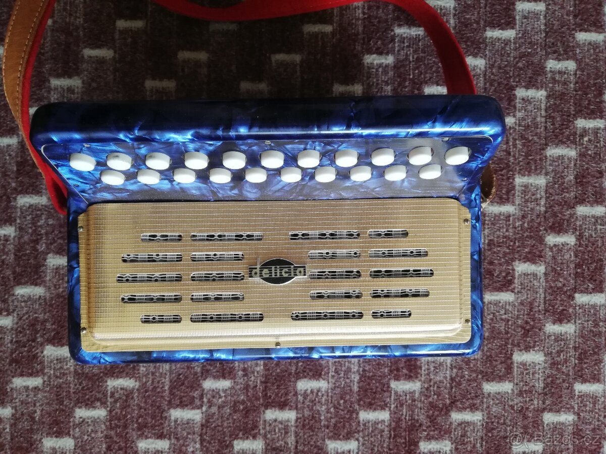 Heligonka - Harmonika - Popular 8 basů + kufr - 2