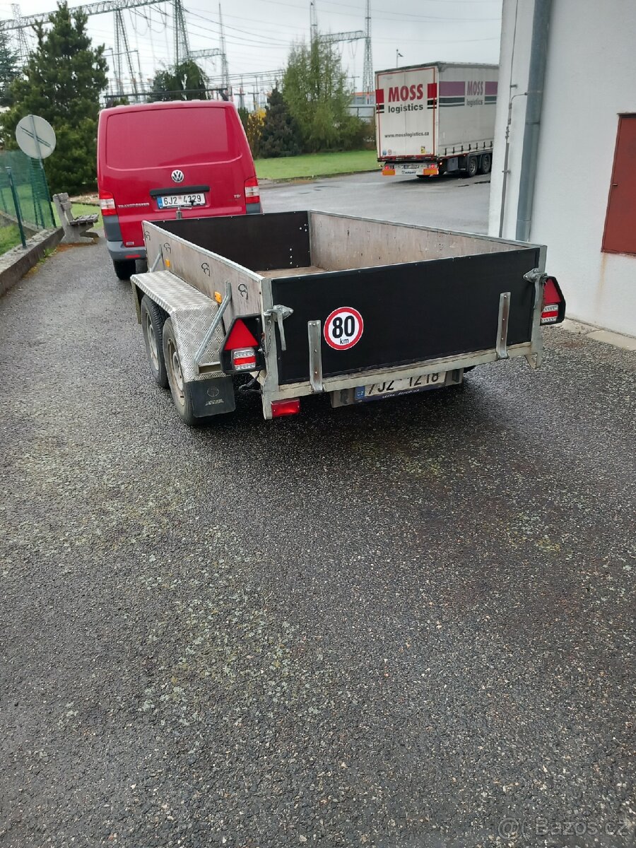 Prodám bržděný přívěs 2000kg - 2