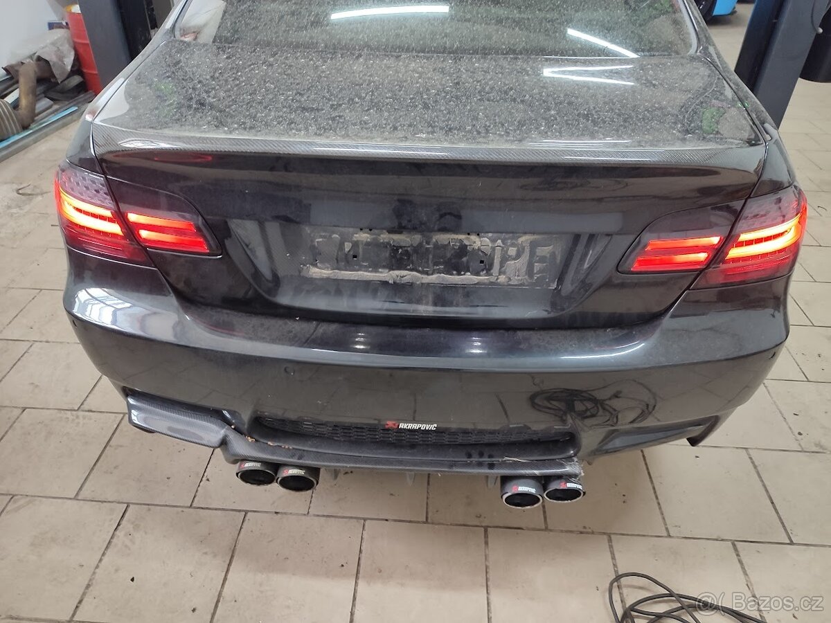 BMW E92 carbon doplňky M3 335i - 2