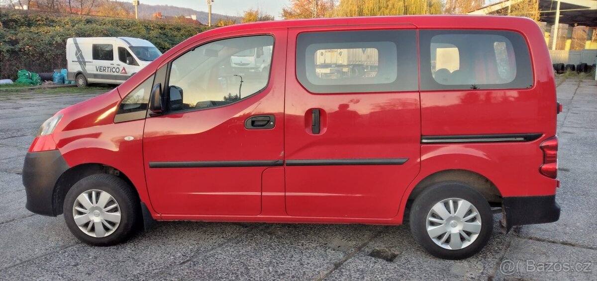 Nissan NV200 1,5DCI 2011 7míst 1.MAJITEL NOVÉ ROZVODY - 2
