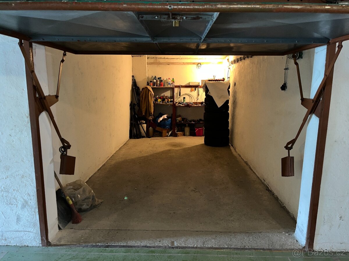 Pronájem garáže Kladno Sítná - 2