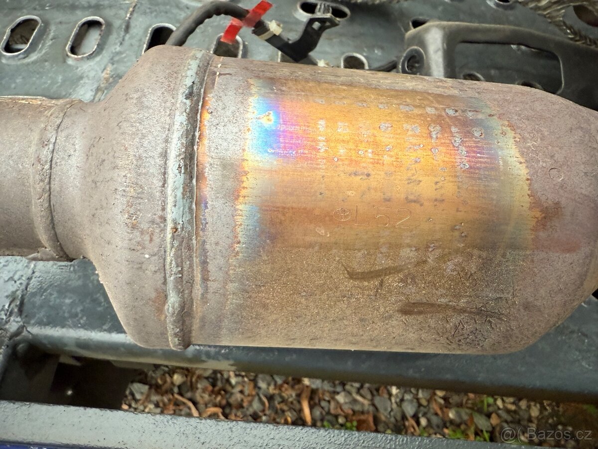 Toyota chr, corolla hybrid vyfuk - 2