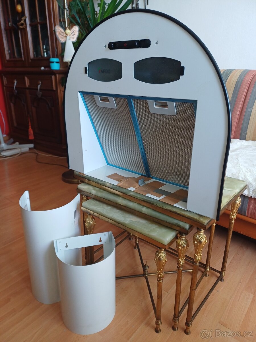 digestoř komínová - 2