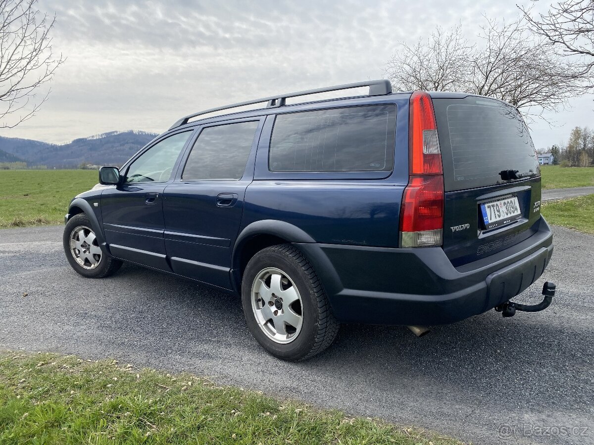 Volvo XC70 - 2