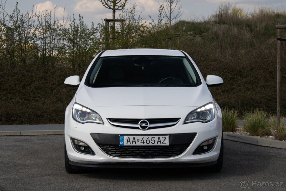 Opel Astra Notchback 1.7 CDTI 130k Cosmo - 2