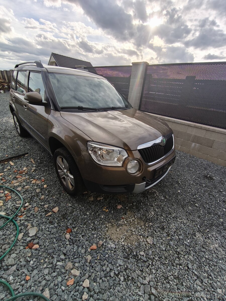 Kapota Škoda Yeti 2011 - 2
