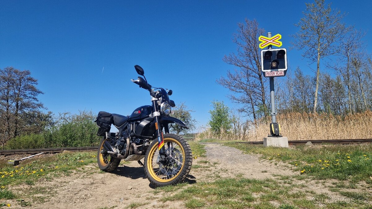 DUCATI 800 SCRAMBLER DESERT SLED